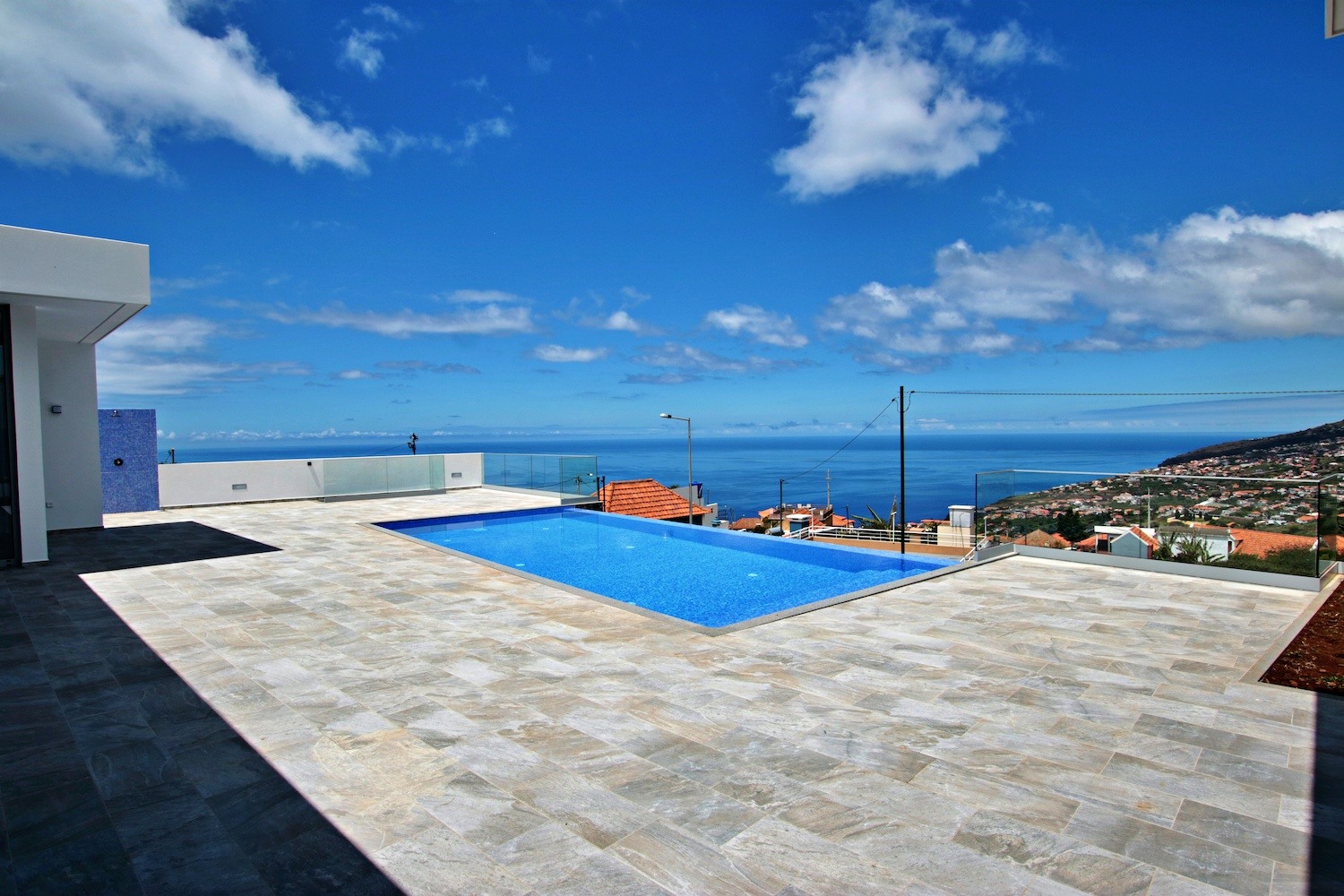 Swimming pool with sea view