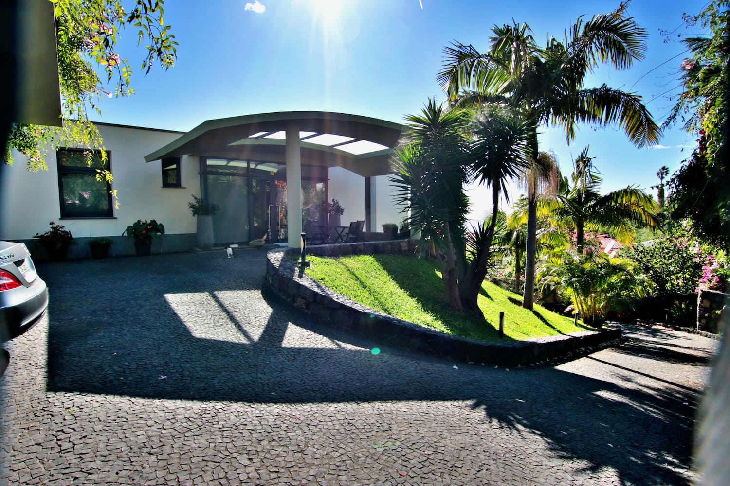 ENTRANCE AND PARTIAL DRIVEWAY